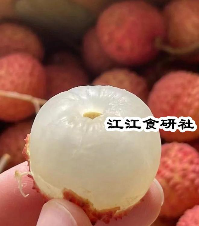 _6月，这个“纯阳之果”，吃对了补阳气、健脾还养心	，一觉到天亮_6月，这个“纯阳之果”，吃对了补阳气	、健脾还养心，一觉到天亮