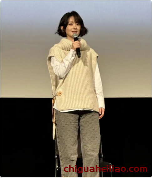 赵丽颖时尚蜕变:短发造型惊艳,减龄时尚